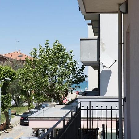Residence Tre Trilo&Suites Rimini Luaran gambar