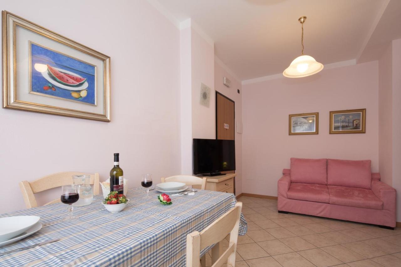 Residence Tre Trilo&Suites Rimini Luaran gambar
