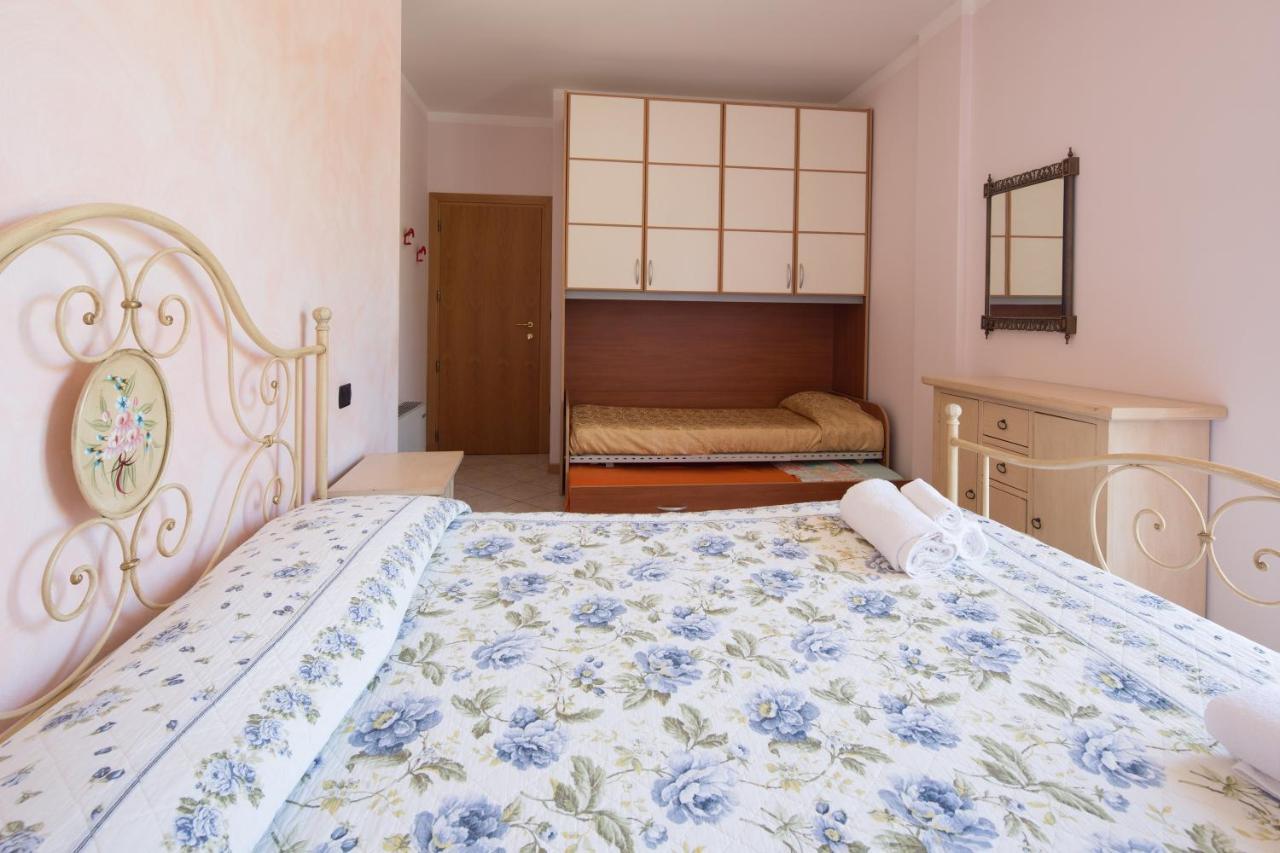 Residence Tre Trilo&Suites Rimini Luaran gambar